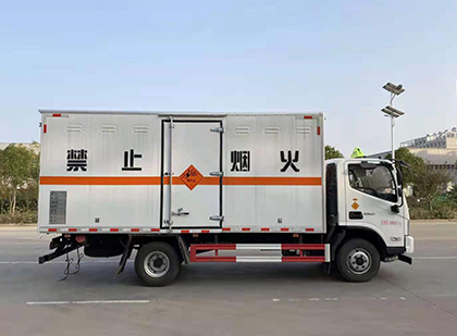 滨湖爆破器材运输车
