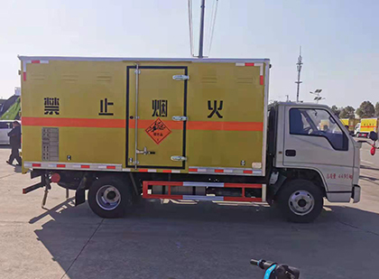 滨湖爆破器材运输车